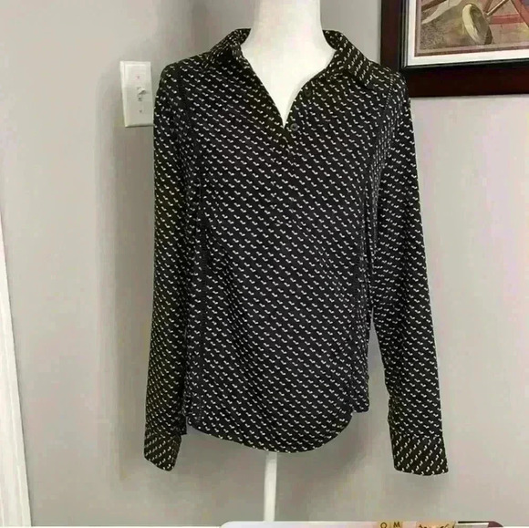 Ann Taylor Tops - 🌻Ann Taylor Long Sleeve Mixed Media Top Size small
